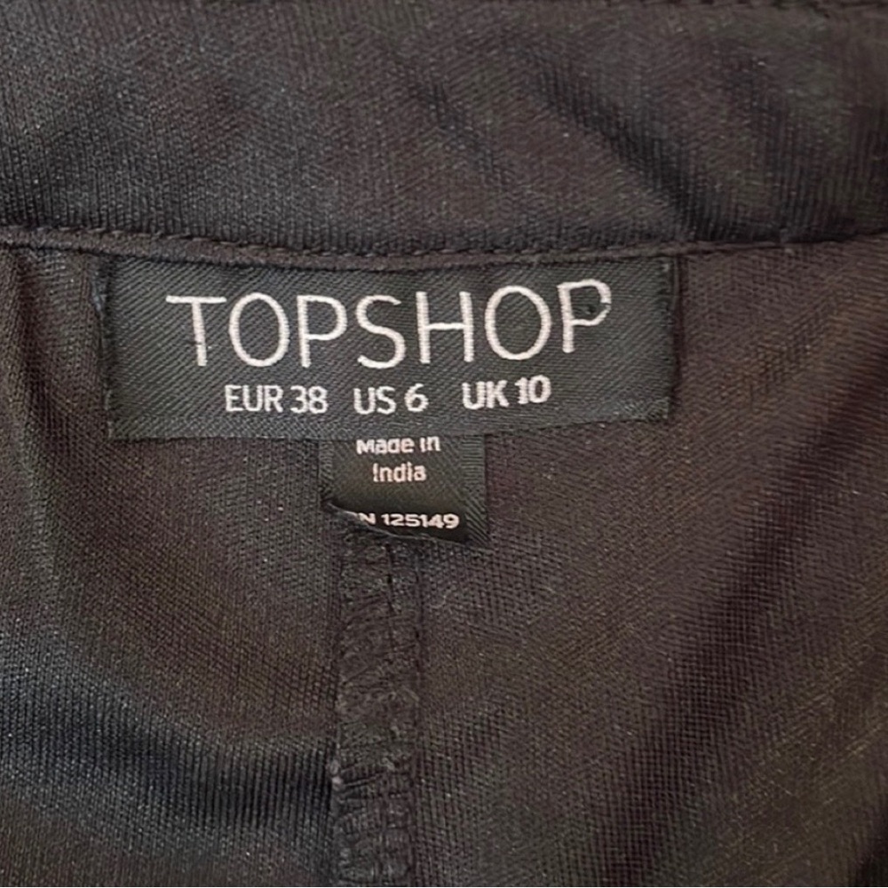 TOP SHOP LACE SHORTS - Picture 4 of 5